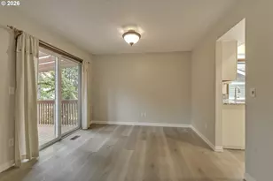 324 SE 30th Ave, Hillsboro, OR 97123 - Photo 6
