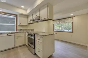 324 SE 30th Ave, Hillsboro, OR 97123 - Photo 12