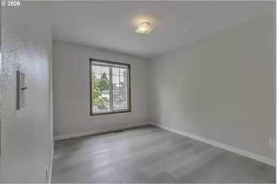 324 SE 30th Ave, Hillsboro, OR 97123 - Photo 18