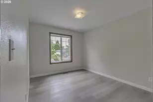 324 SE 30th Ave, Hillsboro, OR 97123 - Photo 18