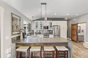 1645 N Jantzen Ave, Portland, OR 97217 - Photo 12