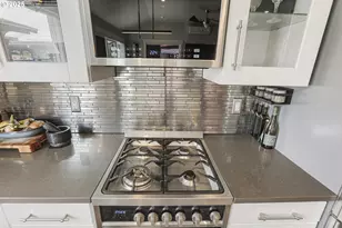 1645 N Jantzen Ave, Portland, OR 97217 - Photo 16