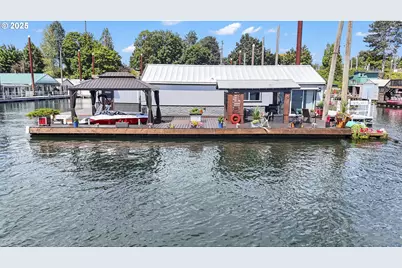 1645 N Jantzen Ave, Portland, OR 97217 - Photo 2