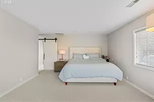 1089 SW Summit View Dr, Portland, OR 97225 - Photo 20