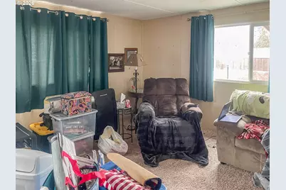 8 NE Mary Ann Ln, Roseburg, OR 97470 - Photo 6