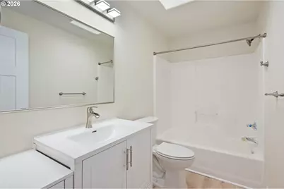 2518 SE 130th Ave, Portland, OR 97236 - Photo 10