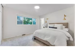 6737 SW 30th Ave, Portland, OR 97219 - Photo 20