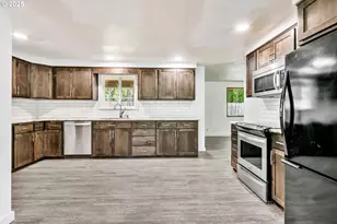 26019 Marina Rd, Veneta, OR 97487 - Photo 10