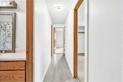 26019 Marina Rd, Veneta, OR 97487 - Photo 18