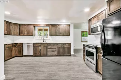 26019 Marina Rd, Veneta, OR 97487 - Photo 12