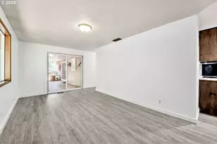 26019 Marina Rd, Veneta, OR 97487 - Photo 16