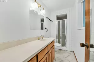 26019 Marina Rd, Veneta, OR 97487 - Photo 22