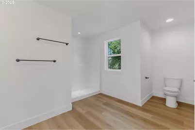 1209 S 6th Ave, Kelso, WA 98626 - Photo 22