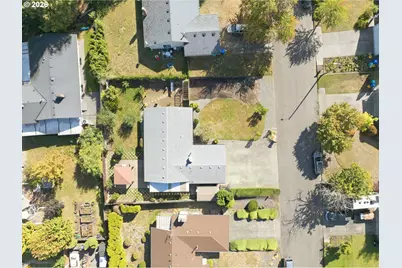 10603 SE Malden St, Portland, OR 97266 - Photo 18