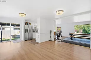 10603 SE Malden St, Portland, OR 97266 - Photo 2