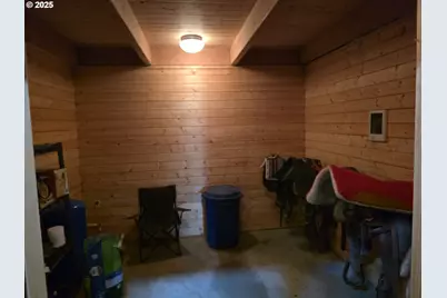 91146 Pioneer Farm Rd, Warrenton, OR 97146 - Photo 10