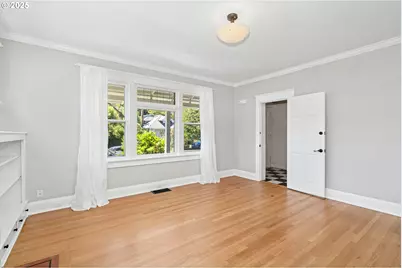 3955 SE Madison St, Portland, OR 97214 - Photo 6