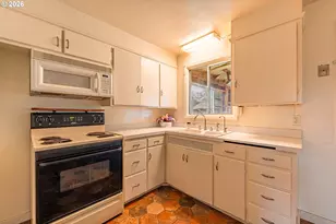 630 Gilbert St, Eugene, OR 97402 - Photo 6