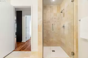 3570 S River Pkwy, Portland, OR 97239 - Photo 26