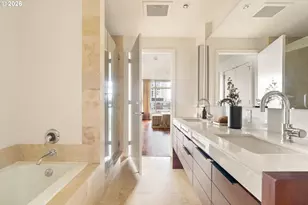 3570 S River Pkwy, Portland, OR 97239 - Photo 22