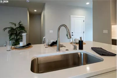 11009 NW 11th Pl, Vancouver, WA 98685 - Photo 10