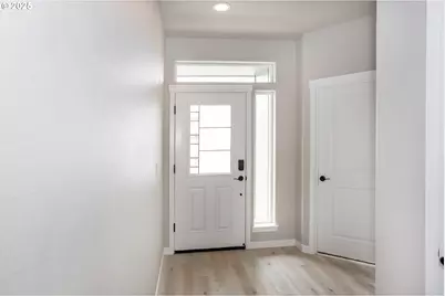 11009 NW 11th Pl, Vancouver, WA 98685 - Photo 4