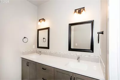 11009 NW 11th Pl, Vancouver, WA 98685 - Photo 36