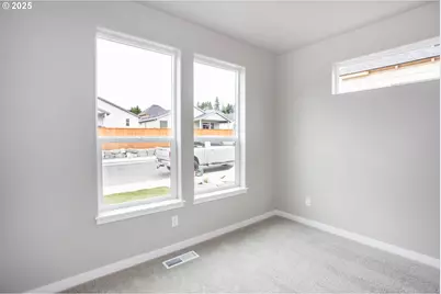 11009 NW 11th Pl, Vancouver, WA 98685 - Photo 6