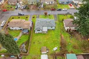 11937 NE Holladay St, Portland, OR 97220 - Photo 22