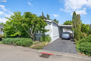 10400 SE Cook Ct, Milwaukie, OR 97222 - Photo 4