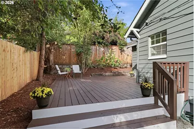 725 SW Taylors Ferry Rd, Portland, OR 97219 - Photo 28