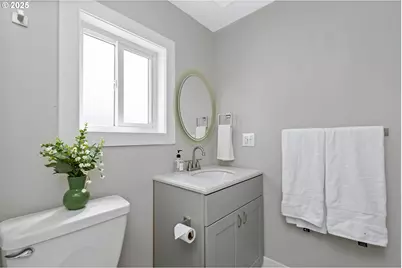 8220 SE Gray St, Happy Valley, OR 97086 - Photo 18