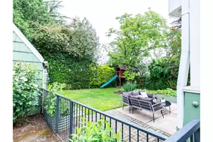 7421 N Jersey St, Portland, OR 97203 - Photo 42