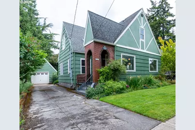 7421 N Jersey St, Portland, OR 97203 - Photo 1