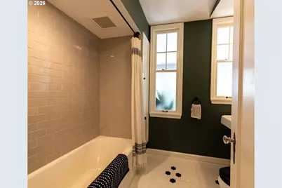 7421 N Jersey St, Portland, OR 97203 - Photo 24