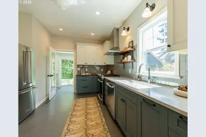 7421 N Jersey St, Portland, OR 97203 - Photo 12