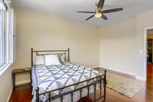 1729 NE 65th Ave, Hillsboro, OR 97124 - Photo 18