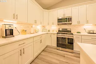 5762 NE Voyage Way, Lincoln City, OR 97367 - Photo 12