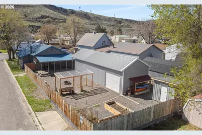 710 Valley Ave, Baker City, OR 97814 - Photo 2