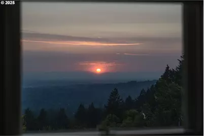 3250 SW Donner Way Ct, Portland, OR 97239 - Photo 46