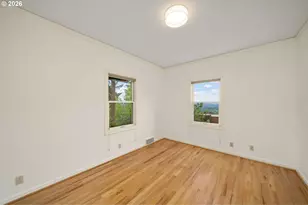3250 SW Donner Way Ct, Portland, OR 97239 - Photo 22