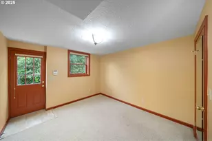 3250 SW Donner Way Ct, Portland, OR 97239 - Photo 32