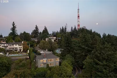 3250 SW Donner Way Ct, Portland, OR 97239 - Photo 42