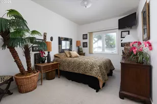 1334 NW Harbor Ave, Lincoln City, OR 97367 - Photo 28