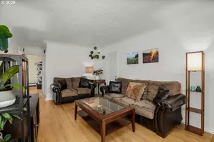 5325-5327 NE Davis St, Portland, OR 97213 - Photo 4