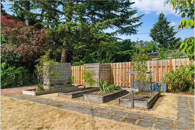 12660 SW Douglas St, Portland, OR 97225 - Photo 30