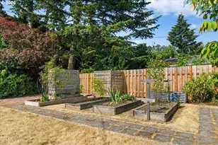 12660 SW Douglas St, Portland, OR 97225 - Photo 30