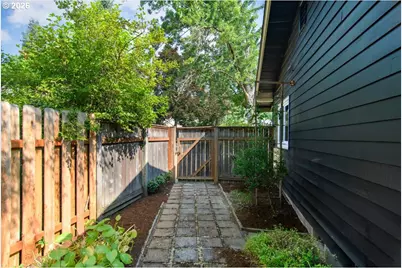 12660 SW Douglas St, Portland, OR 97225 - Photo 42