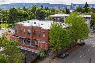 2006 SE Morrison St, Portland, OR 97214 - Photo 2