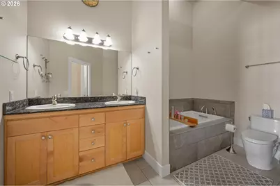 2006 SE Morrison St #D, Portland, OR 97214 - Photo 32